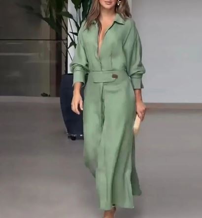 Amytist -Élégante robe à manches longues pour femmes avec fente sur le côté