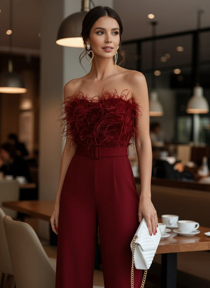 Arika | Combinaison Femme Élégante avec Top à Plumes Chic et Moderne
