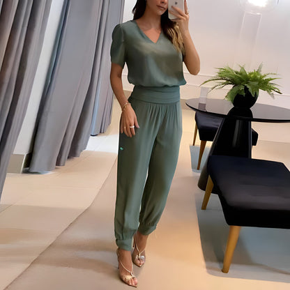 Pantalon et chemisier deux pièces