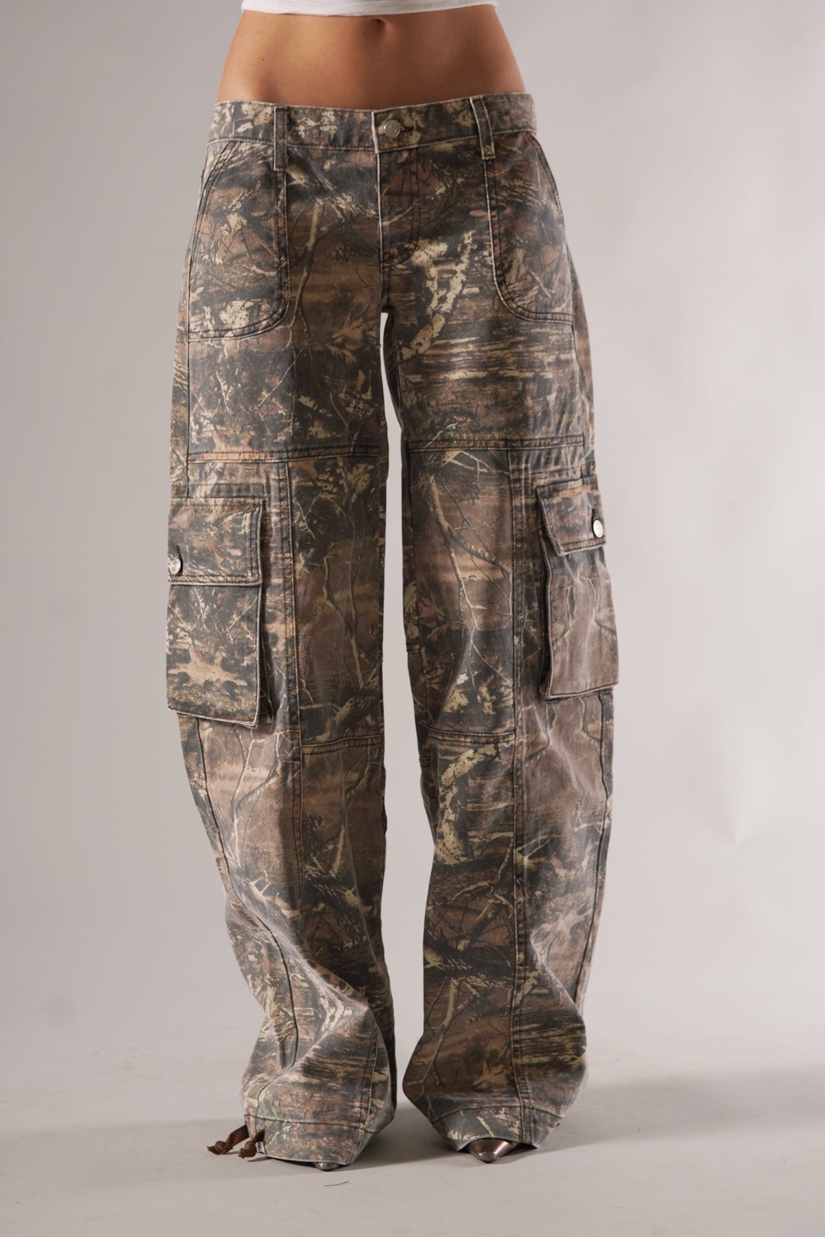 Pantalon cargo camouflage pour femme