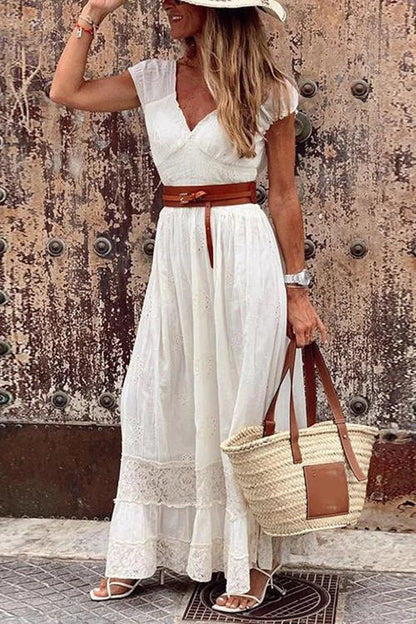 Gloria - Robe longue en dentelle avec col en V et manches courtes