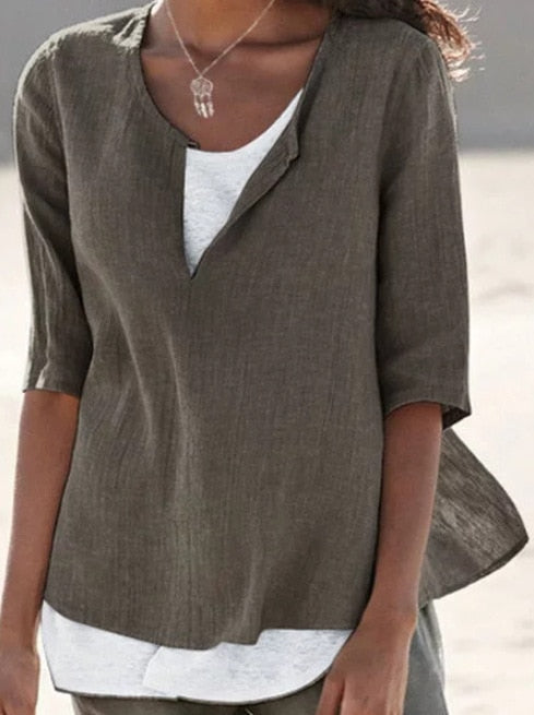 VeeTee™ : Chemise à col en V pour femmes