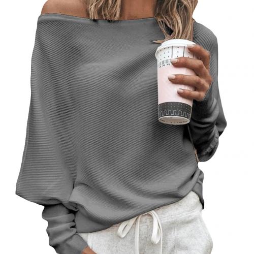 Joli pull à épaules nues