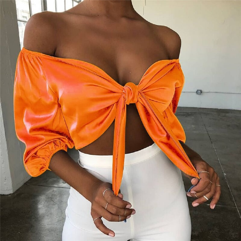 Joanne Satin Top | Sexy, élégant et stylé