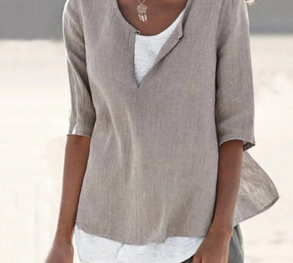 VeeTee™ : Chemise à col en V pour femmes