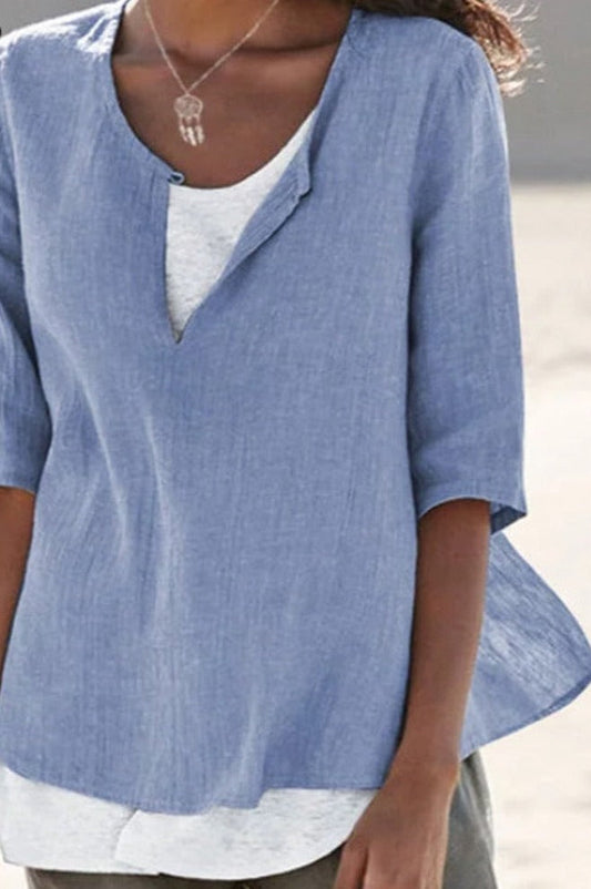 VeeTee™ : Chemise à col en V pour femmes