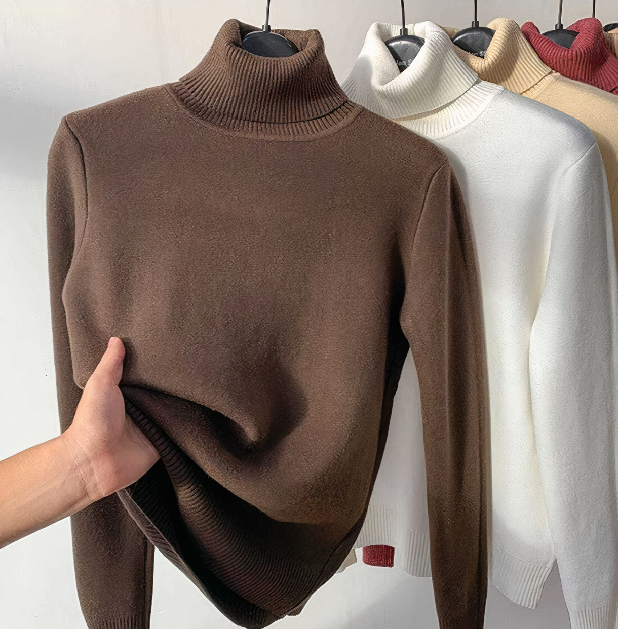 Pull à col roulé doublé velours - Isabella