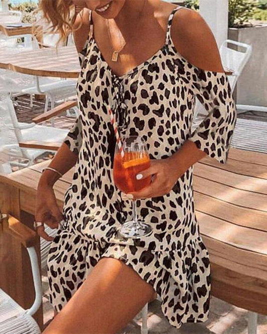Robe imprimée léopard Élégance estivale avec une touche sauvage