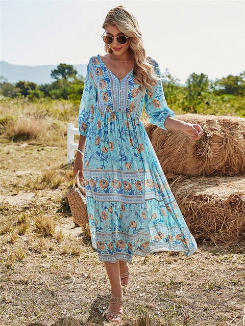 - Robe de bohème à motif floral