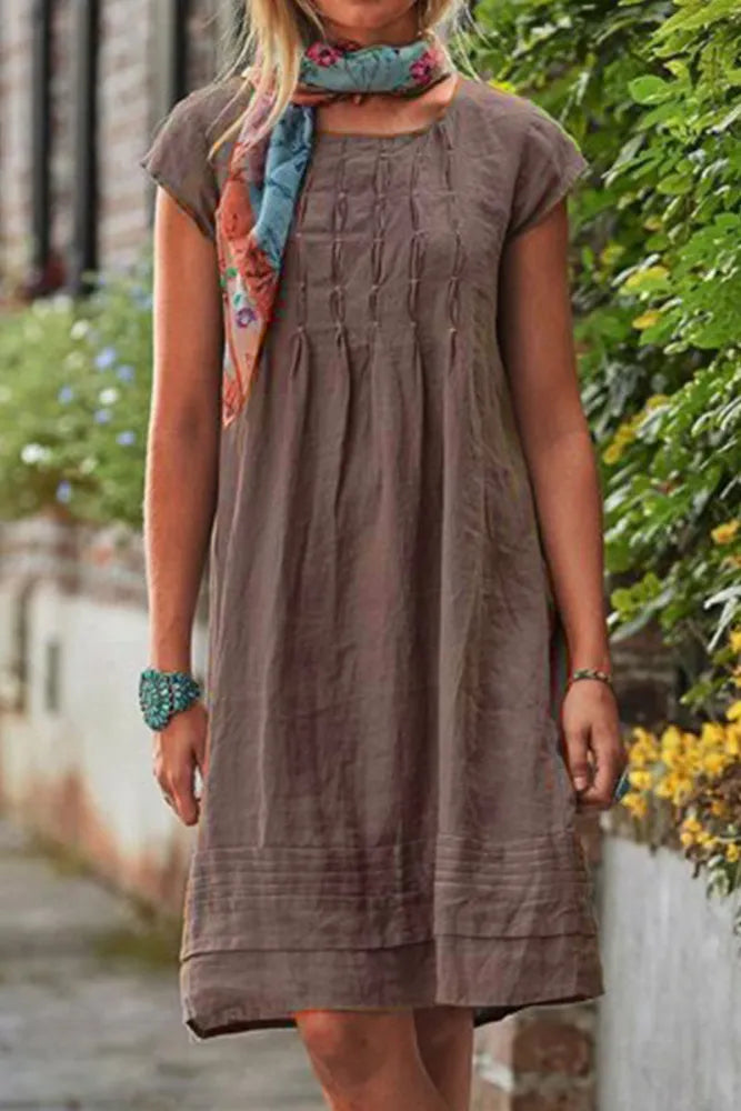 Neve - Robe de loisirs à manches courtes avec col en U en patchwork uni