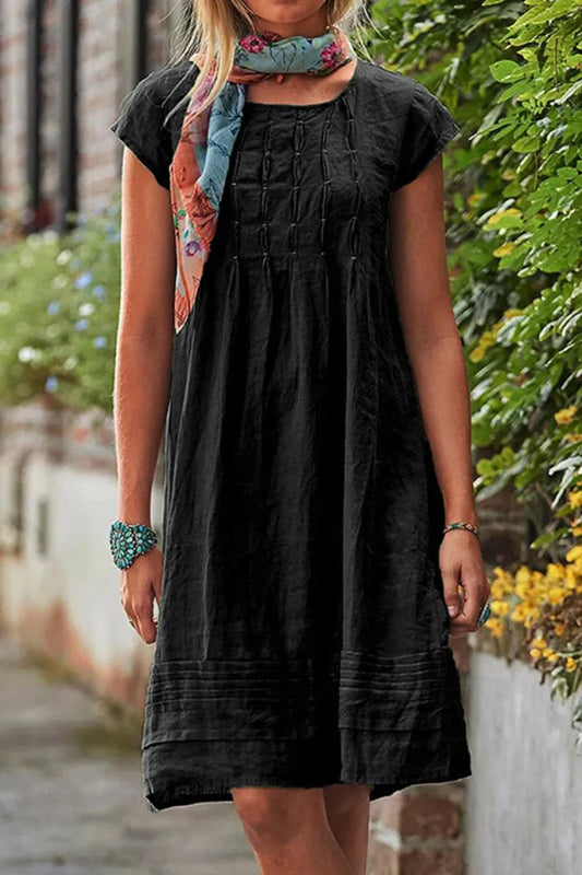 Neve - Robe de loisirs à manches courtes avec col en U en patchwork uni
