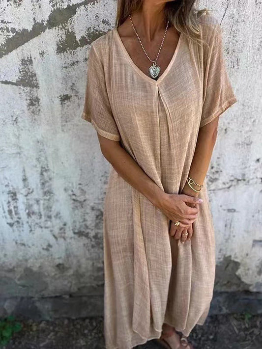 robe longue ample avec encolure en V dans un style décontracté