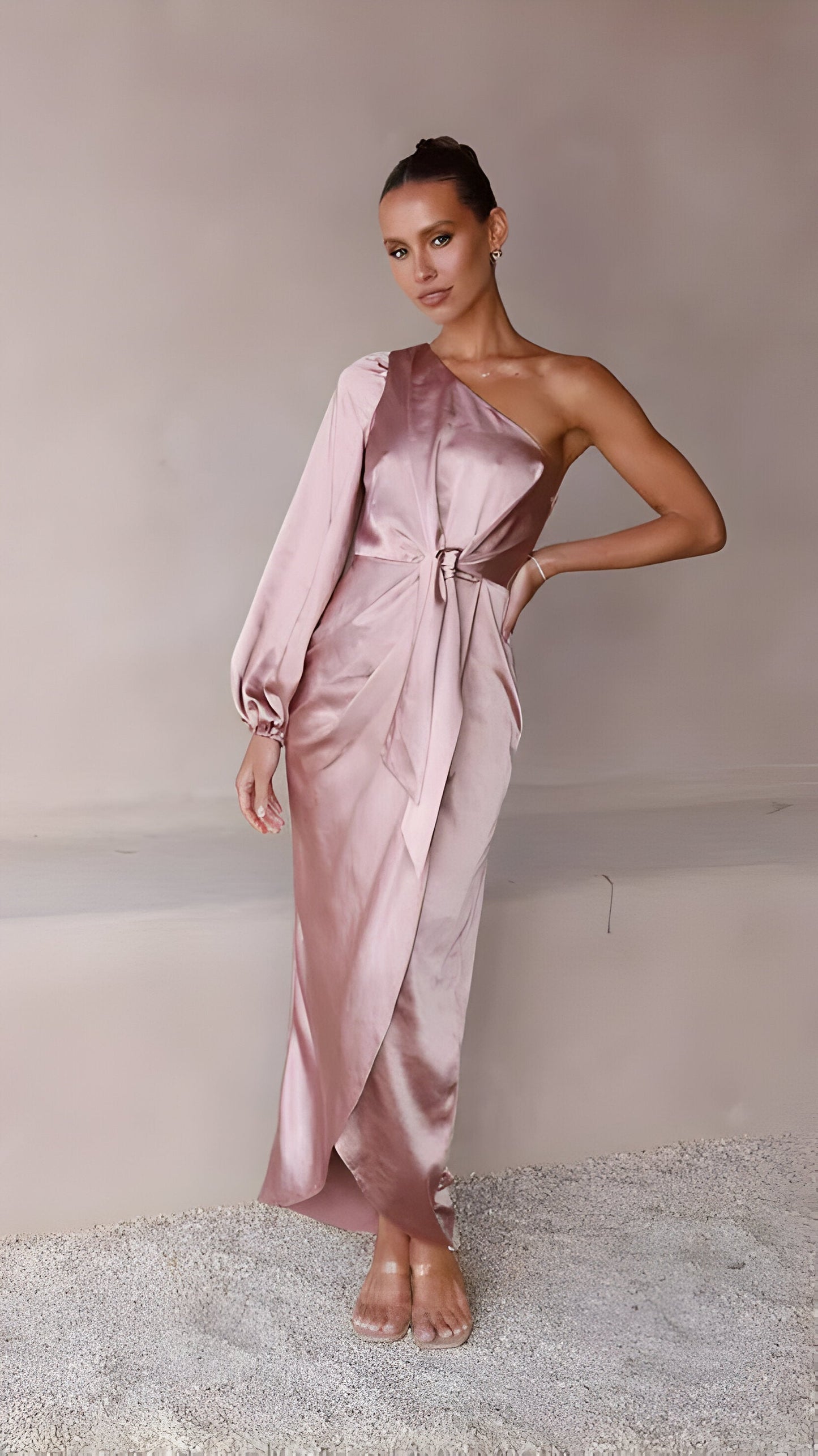 Elarin | Robe longue en satin