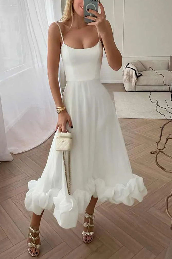 Roseanne - Robe midi sans bretelles avec volants pour les banquets de minuit