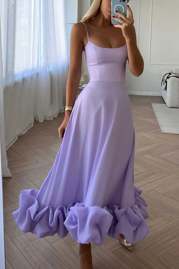 Roseanne - Robe midi sans bretelles avec volants pour les banquets de minuit