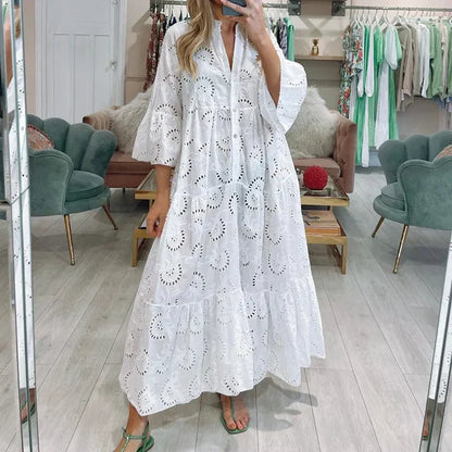 Grace - Robe élégante avec œillets brodés