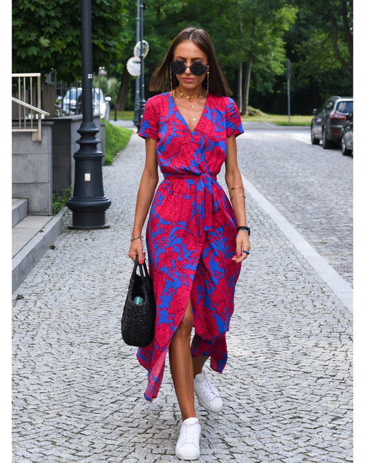 Robe à fleurs avec fente haute et taille ajustable
