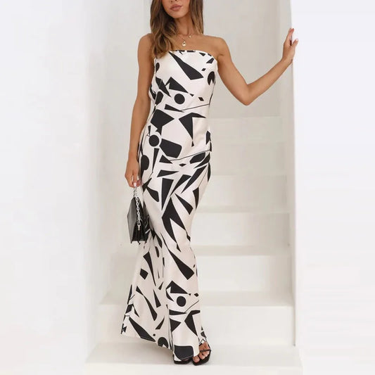 Maxi robe à épaules décolletées avec imprimé géométrique