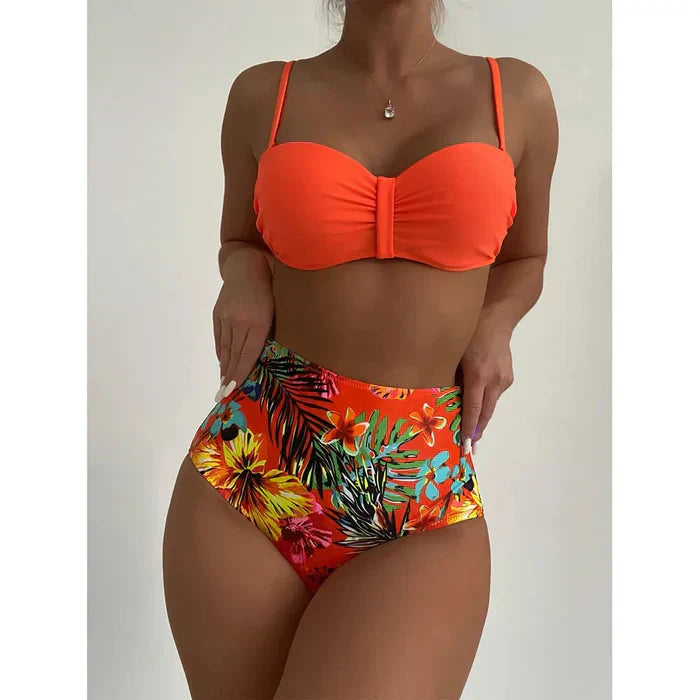 Bikini chic à taille haute et motif floral