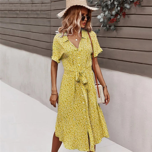 Robe midi à imprimé floral, coupe fluide et boutonnage sur le devant