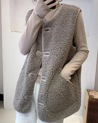 Anne Wool Gilet | Stylish & Luxurious