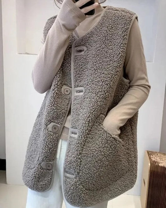 Anne Wool Gilet | Stylish & Luxurious