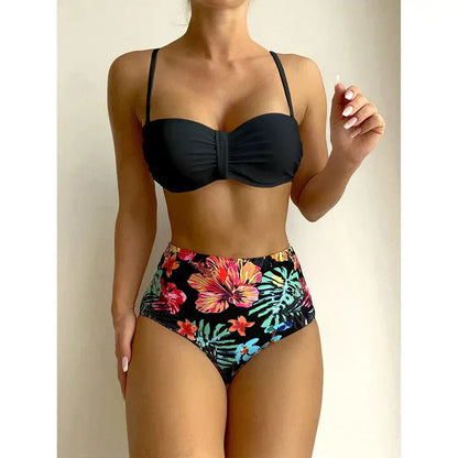 Bikini chic à taille haute et motif floral