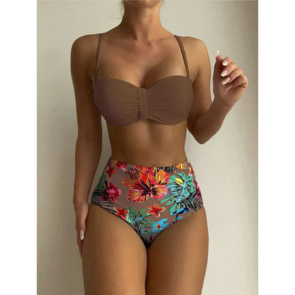 Bikini chic à taille haute et motif floral
