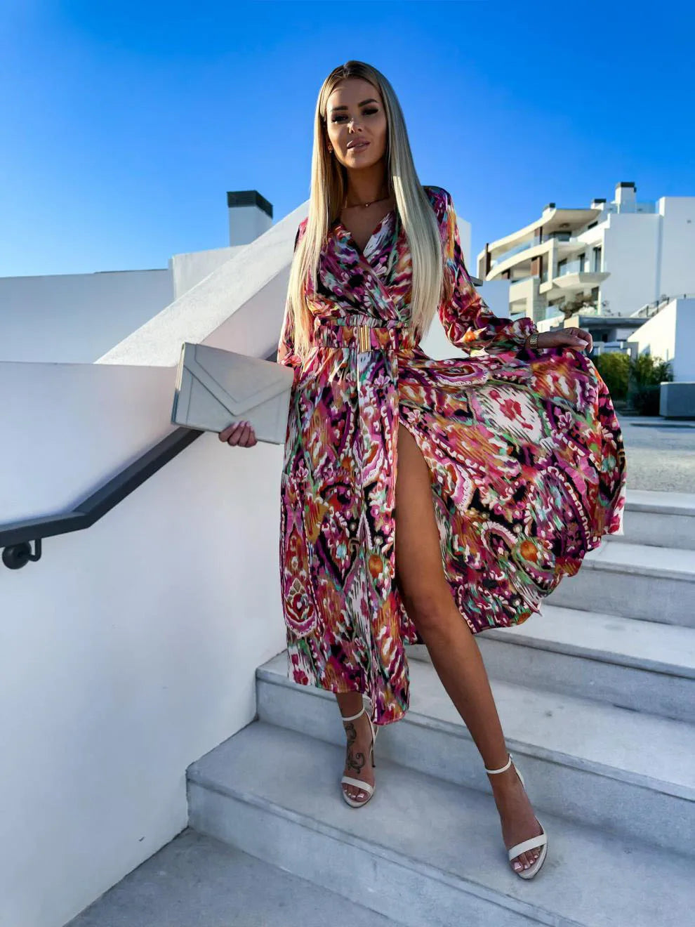 Avalon - Robe avec fente haute et ceinture