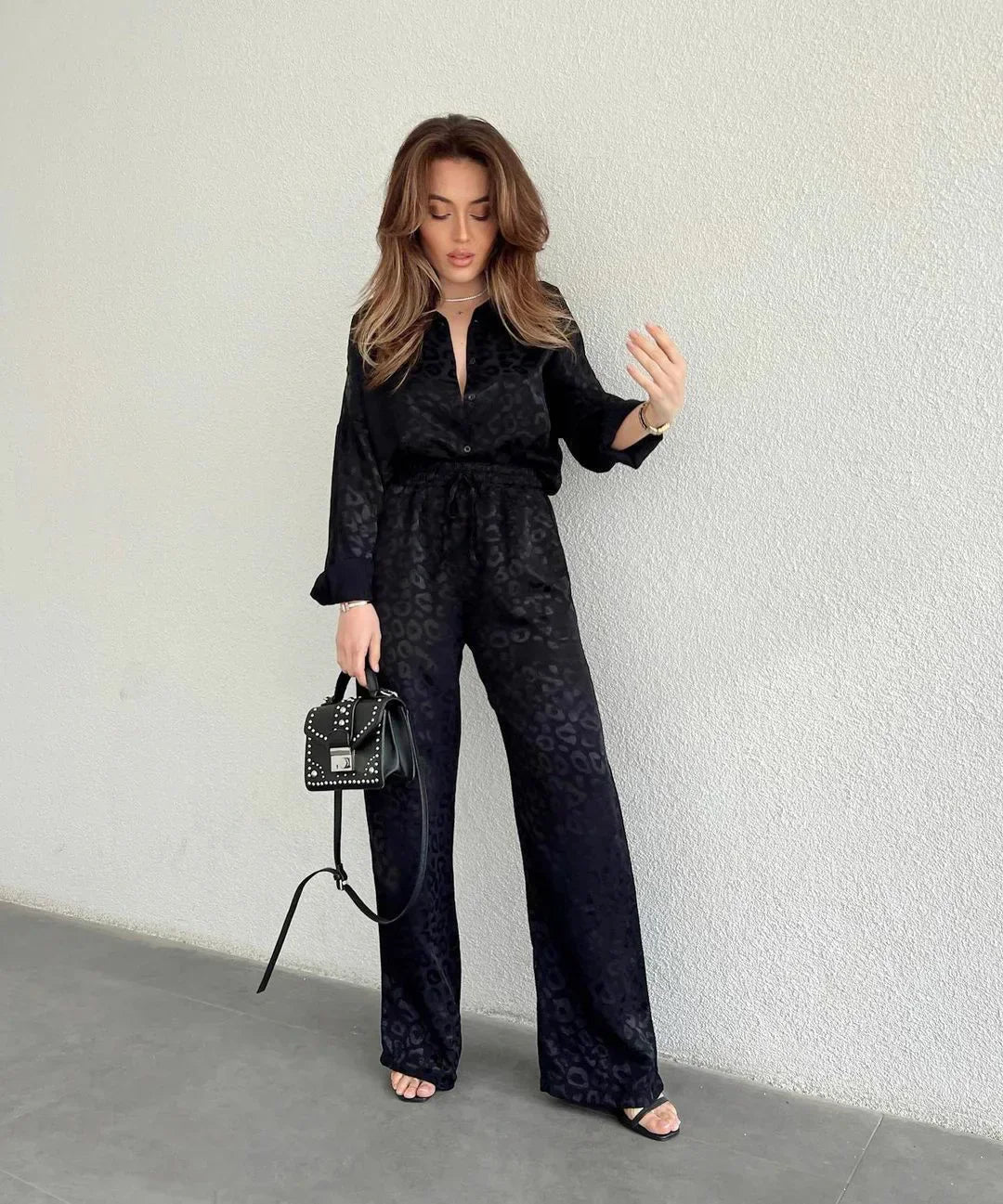 Beatrice - Chemisier élégant avec une seule rangée de boutons et pantalon à jambe large