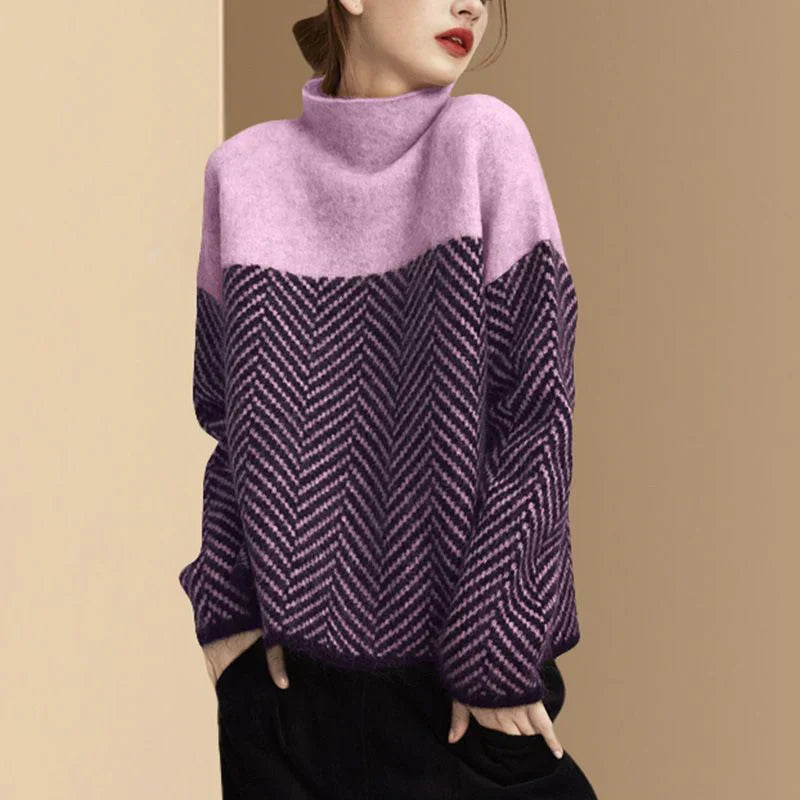 Pull à col haut et à chevrons