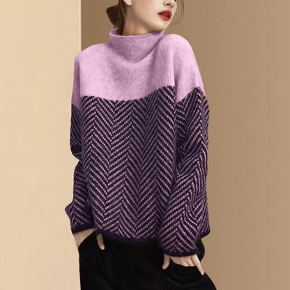 Pull à col haut et à chevrons