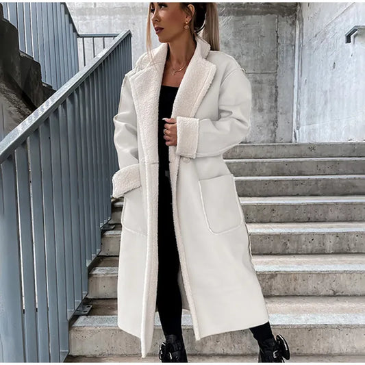 Veste longue en cuir avec fourrure pour femme