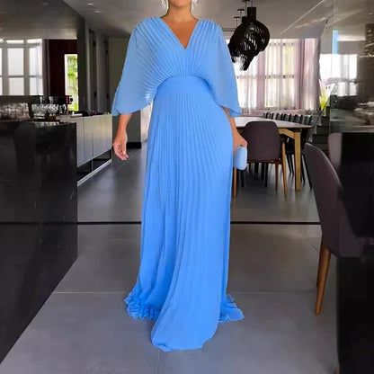 Camilla - Ondulation Schwebendes Rippenkleid mit V-Ausschnitt