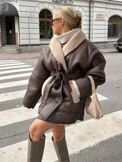 Ruby - élégant manteau d'hiver en cuir avec ceinture