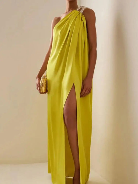 Robe longue élégante à une seule bretelle pour femme, idéale pour les occasions spéciales