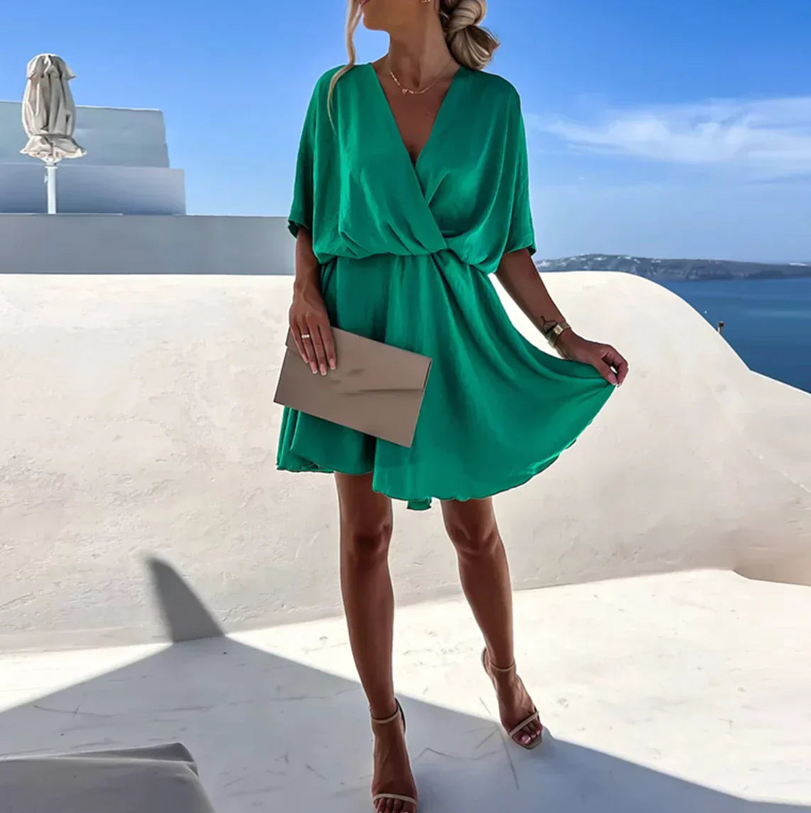 Catherine - Robe à col en V et manches mi-longues