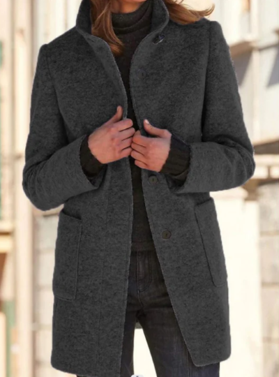 Manteau Felicity élégant et stylé avec boutons