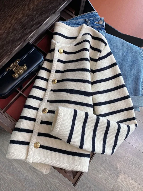 Stella - pull à rayures et encolure opaque