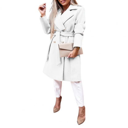 Veste à revers à la mode