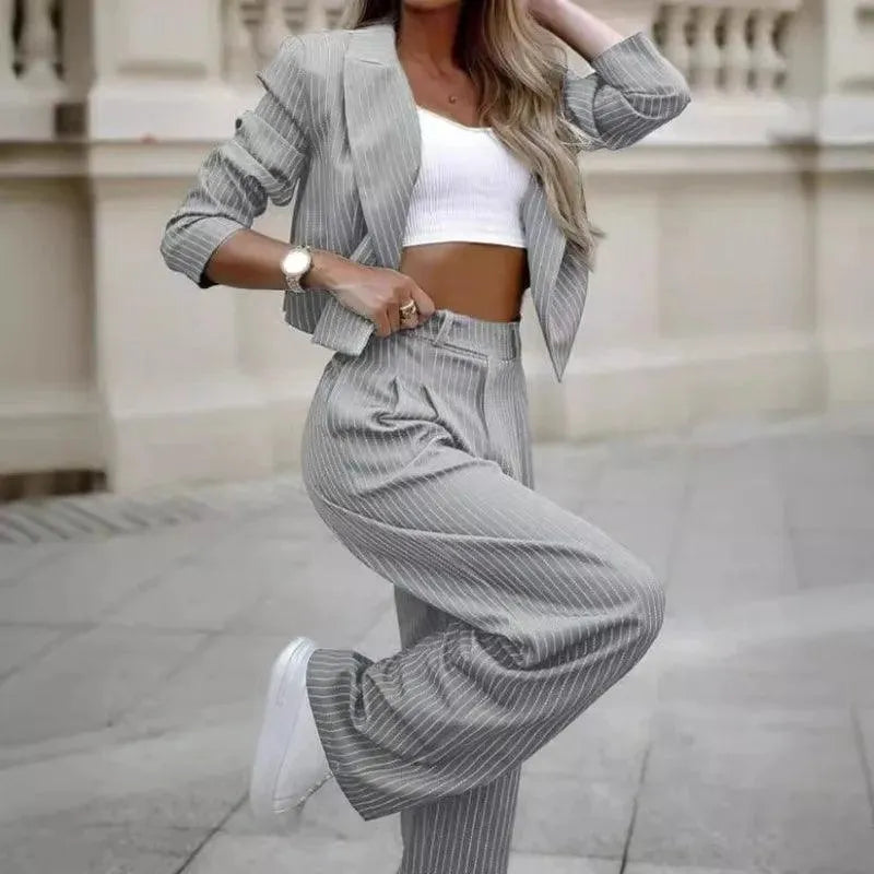 Blazer élégant pour femmes avec pantalon assorti