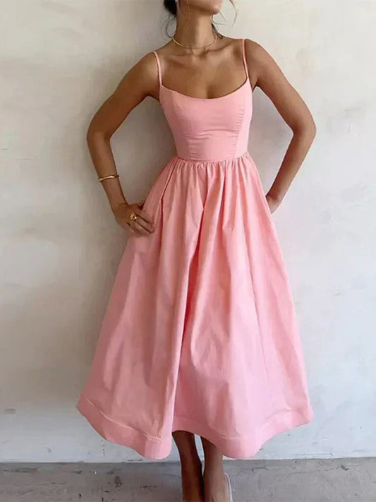 Robe d'été sexy avec un décolleté flatteur