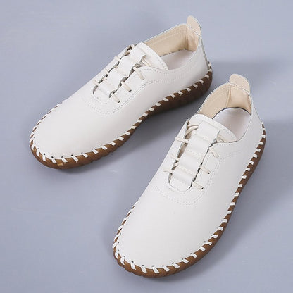 Chaussures plates à lacets en cuir souple et creux pour femmes