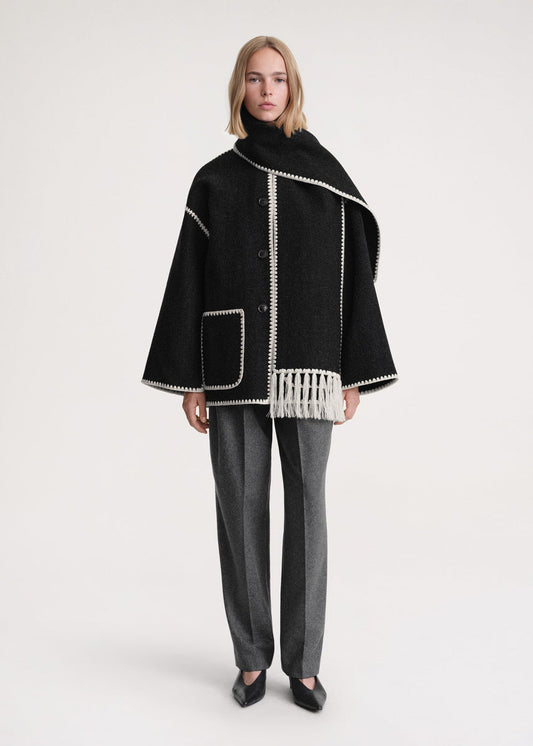 Veste de luxe en mérinos avec écharpe