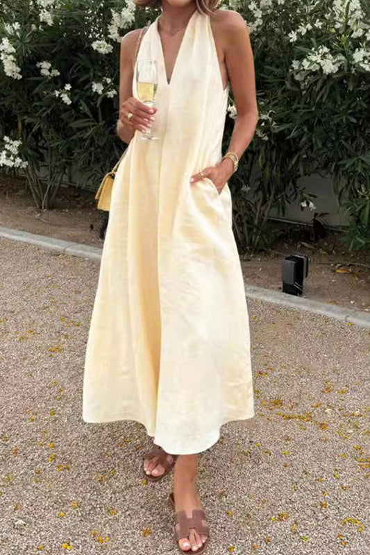 Robe trapèze avec encolure en V et poches pratiques