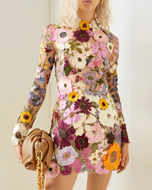 Flora - Robe élégante avec décoration florale