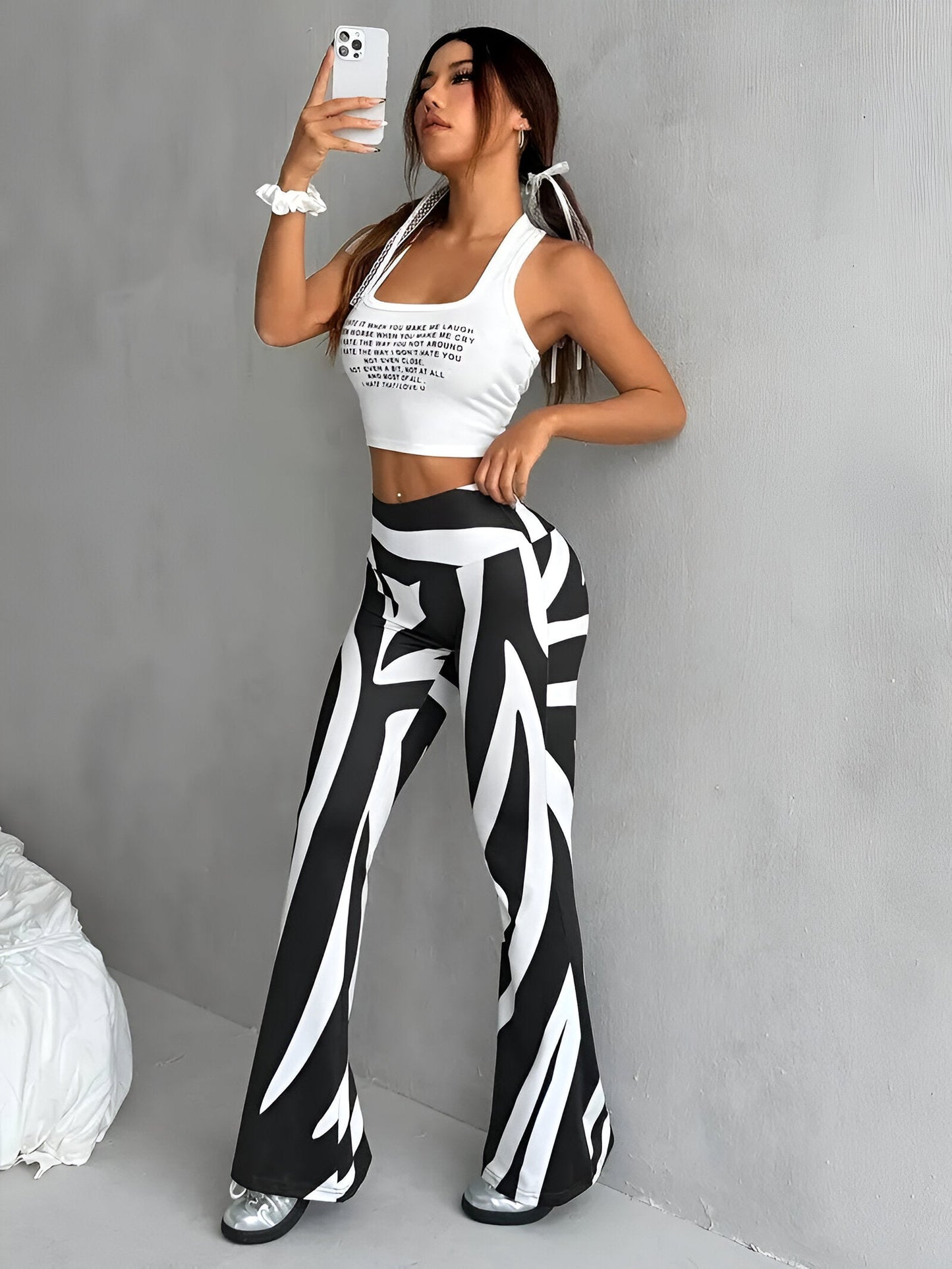 Pantalon taille haute avec motif floral