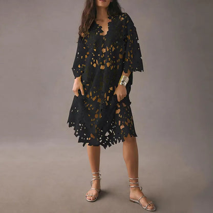 Lenie - Robe midi fleurie avec laçage en œillets