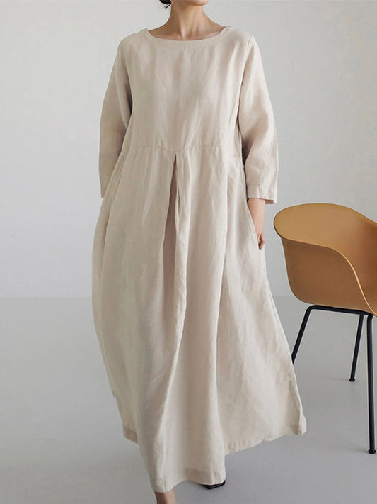 Robe longue élégante de style minimaliste, légère et confortable