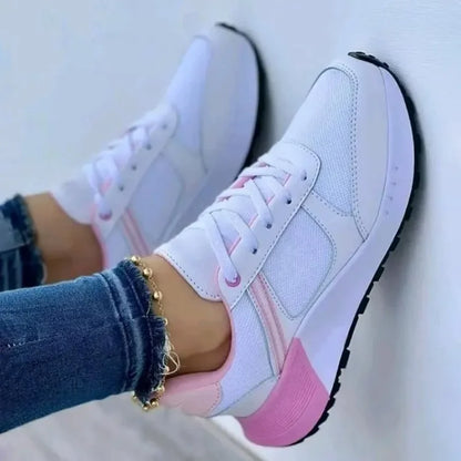 Chaussures pour femmes Baskets compensées à lacets sur le devant